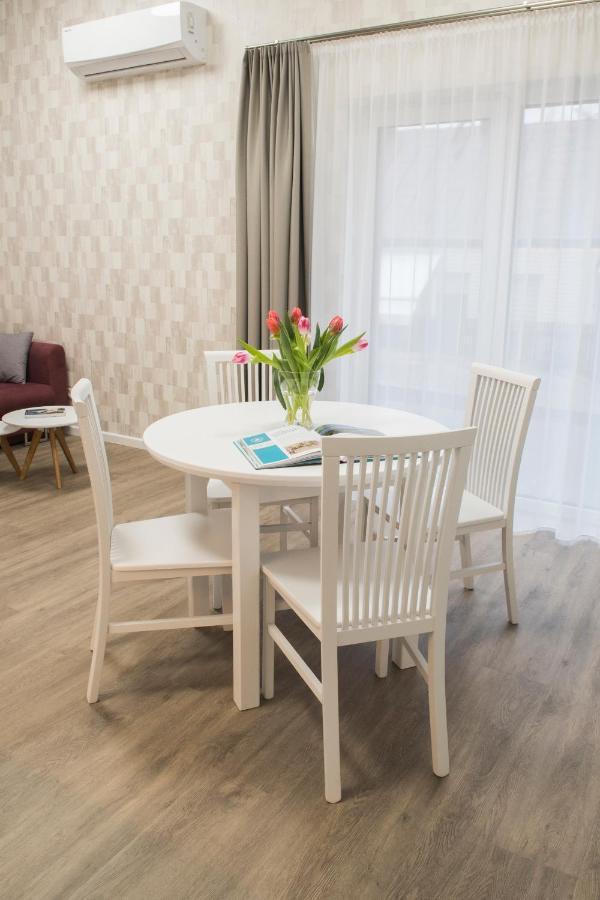 Green Hill Apartments คอนัส ภายนอก รูปภาพ