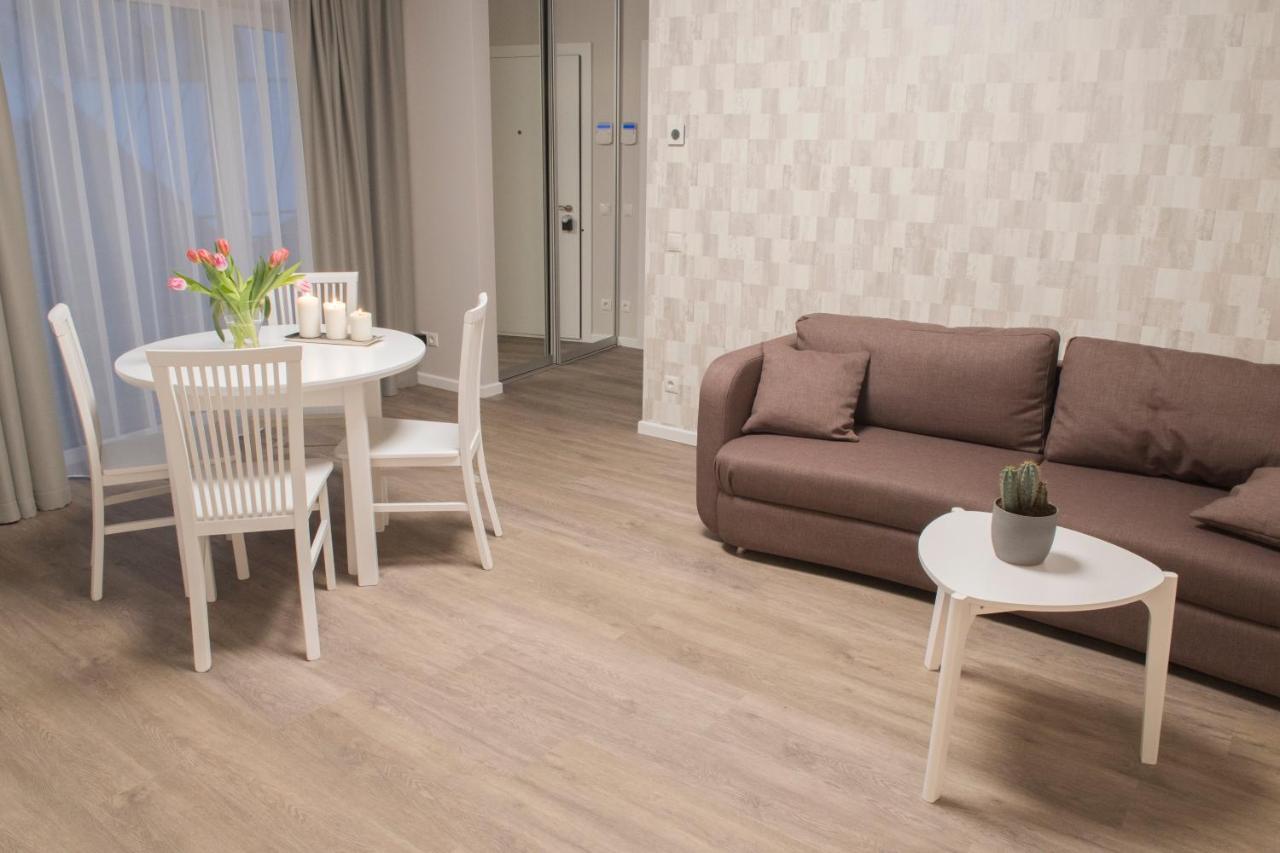 Green Hill Apartments คอนัส ภายนอก รูปภาพ