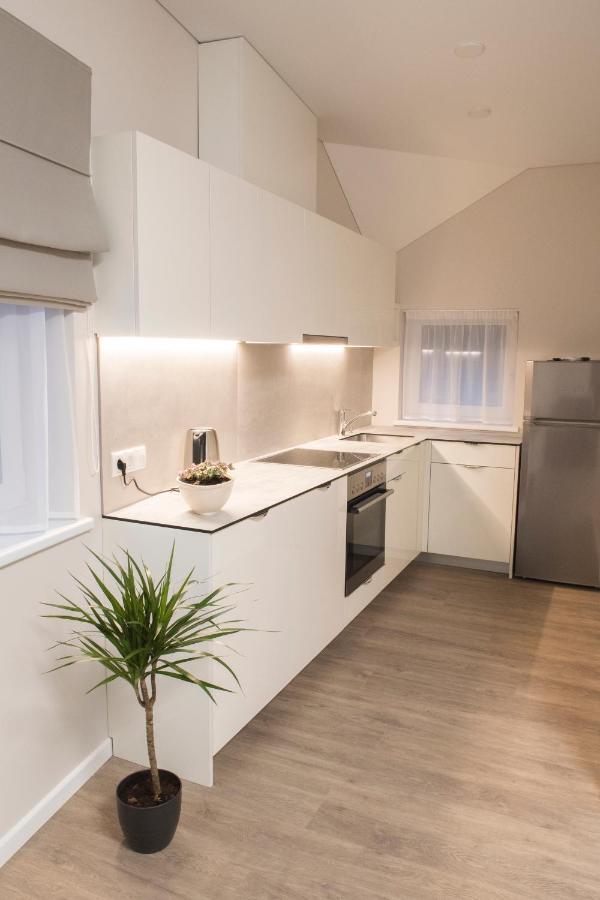 Green Hill Apartments คอนัส ภายนอก รูปภาพ